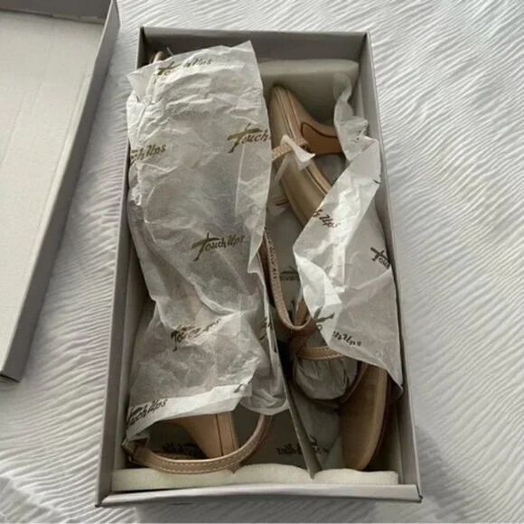 🆕 Benjamin Walk Eileen Touch Up Dyeable Nude Strappy Sandal size 11W - Picture 6 of 7